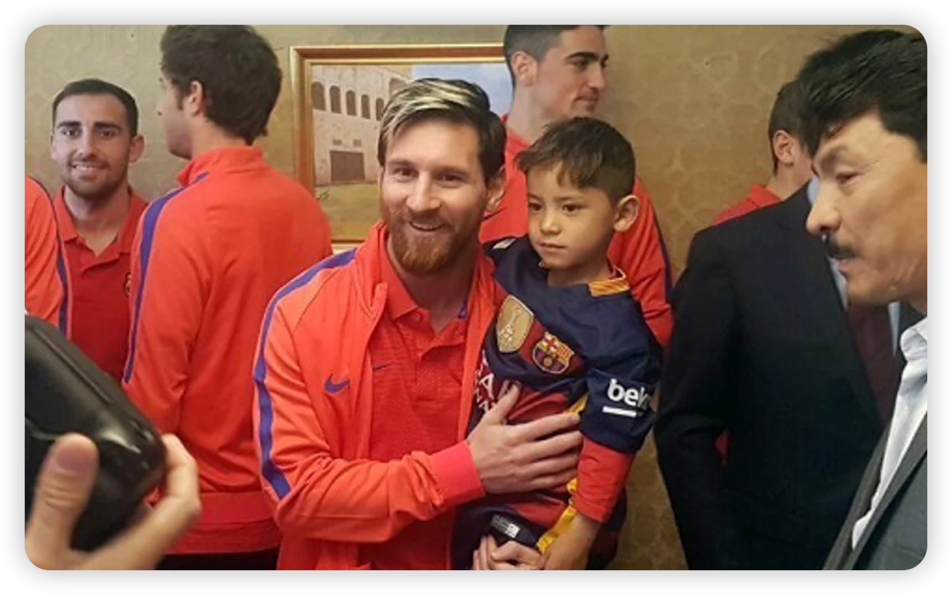 From Makeshift Jersey to Meeting a Legend